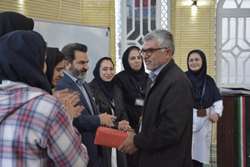 از دانشکار فعال در ارسال ایده در سه ماهه چهارم ۱۴۰۲ با حضور اعضای کمیته مدیریت دانش تقدیر شد 