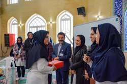 از دانشکار برتر سه ماهه سوم ۱۴۰۲ با حضور اعضای کمیته مدیریت دانش تقدیر شد 