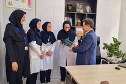  اهدای جوایز به دانشکاران برتر بیمارستان سه ماهه چهارم 1403 